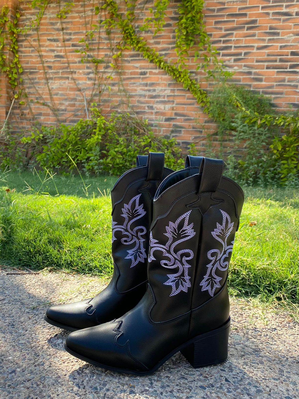 Vaqueras Texas Negro Bordadas