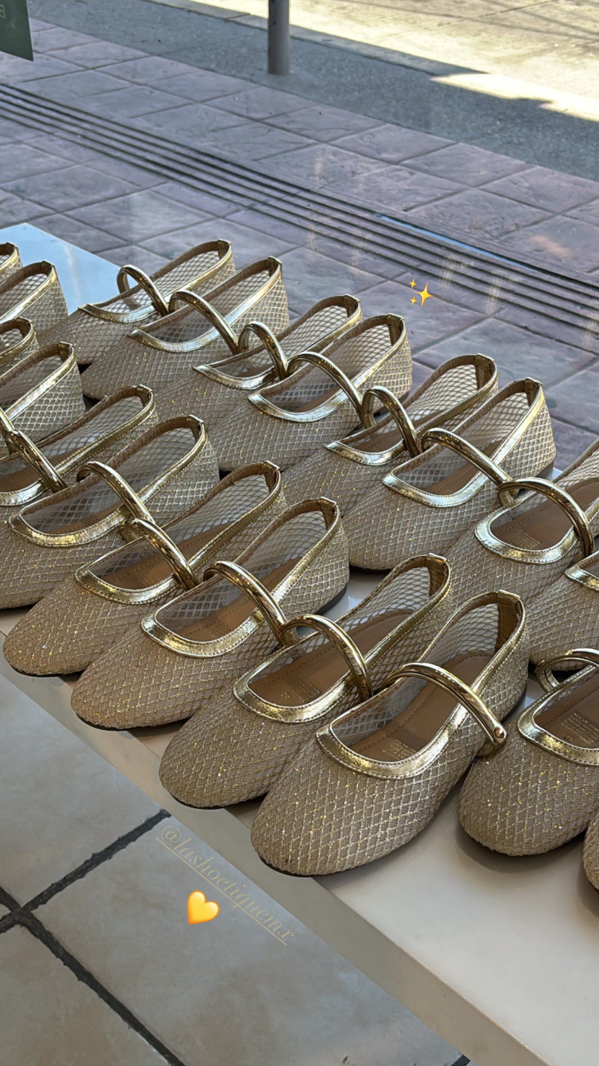 Flats Aurora Gold