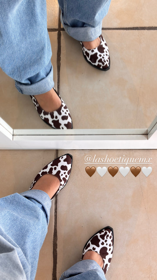 Flats Avril Cow Print